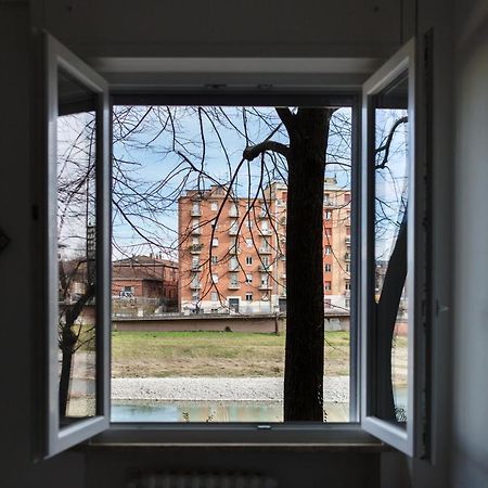 Parma Railway Station Lovely Apartment ภายนอก รูปภาพ