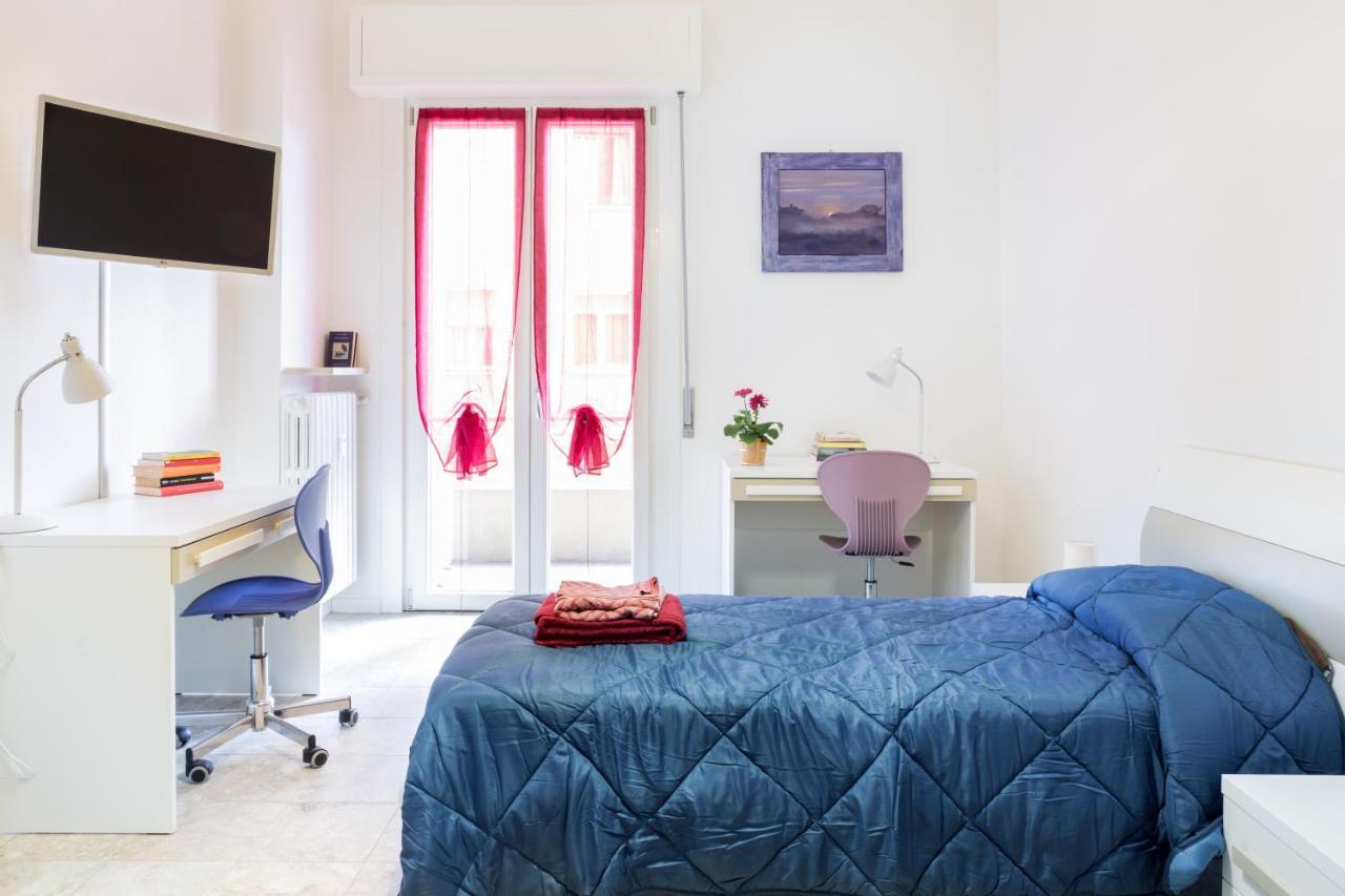 Parma Railway Station Lovely Apartment ภายนอก รูปภาพ